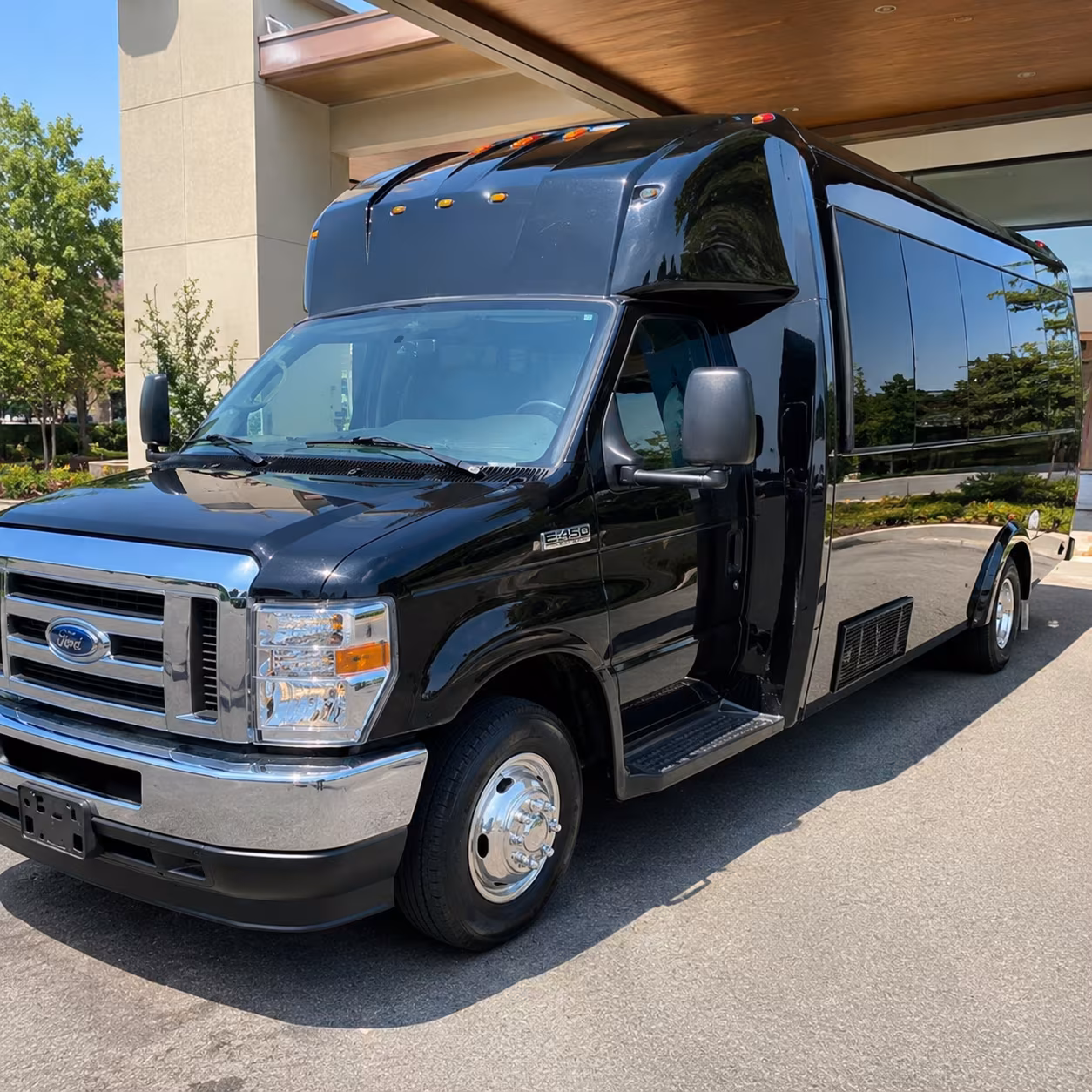 Dallas Homecoming & Prom Party Bus Rentals