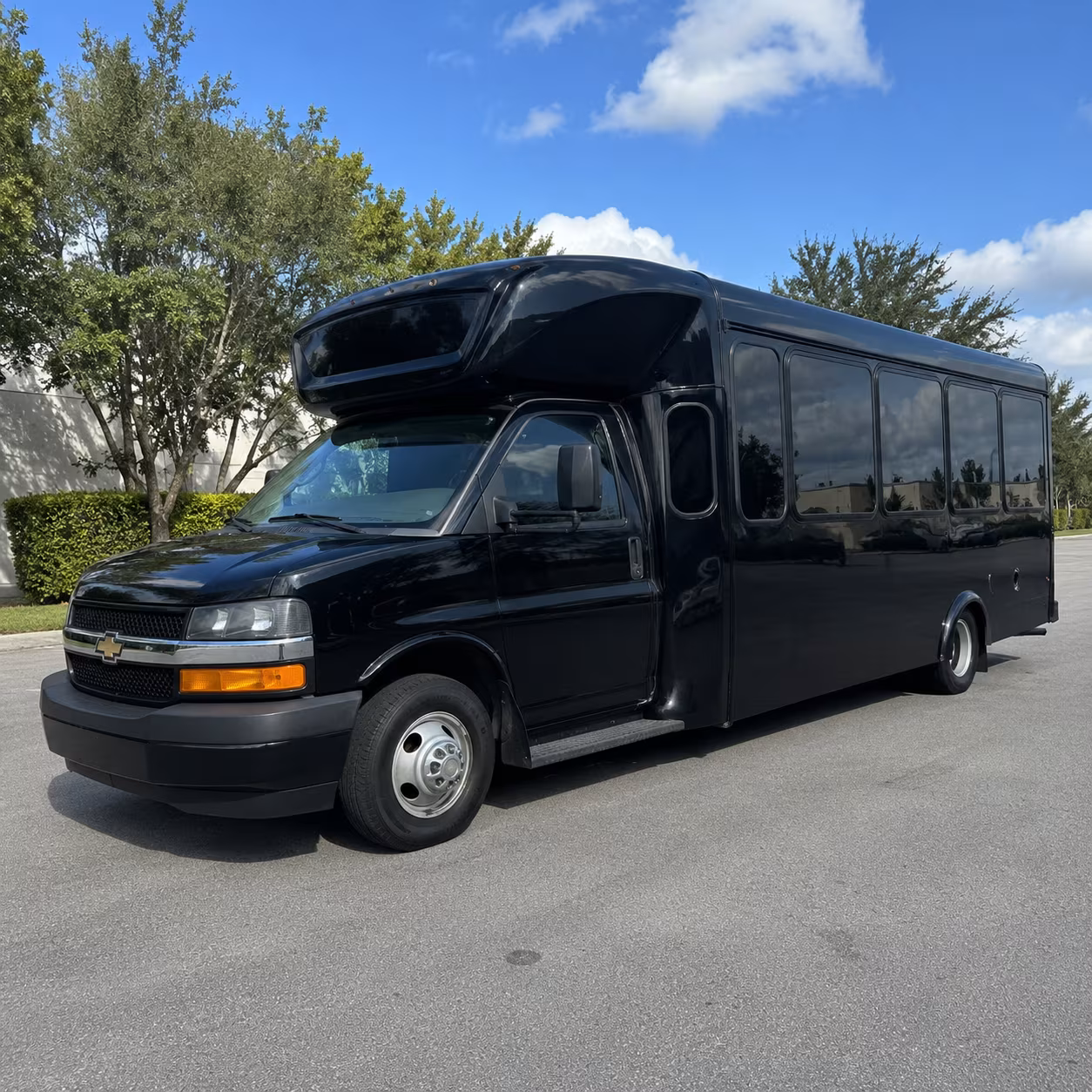 McKinney Winery Tour & Pub Crawl Transportation